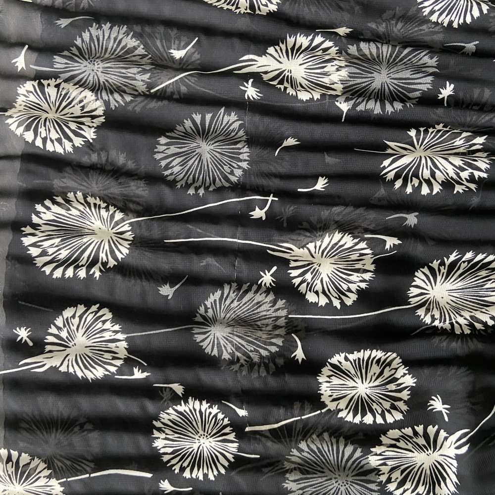 Madison Jules Dandelion Midi Dress - Picture 5 of 5